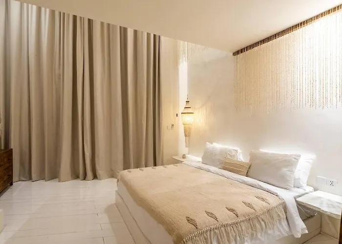 Lilibelle, Balinese 4br With Mezzanine