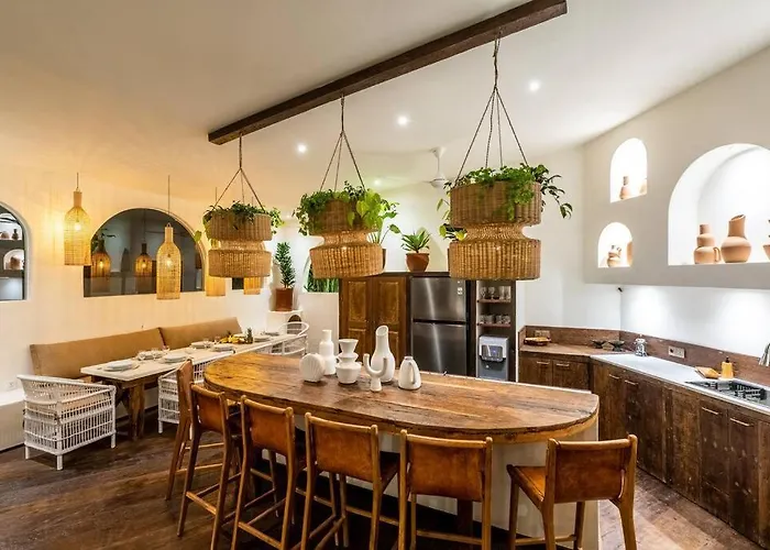 Lilibelle, Balinese 4br With Mezzanine Canggu (Bali)