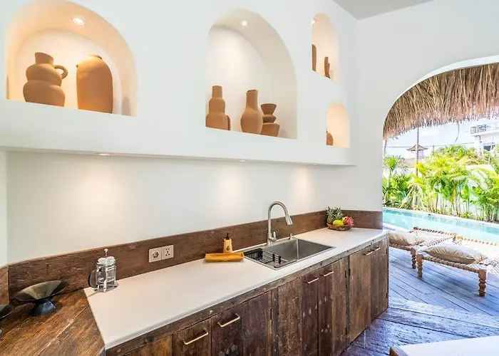Lilibelle, Balinese 4br With Mezzanine Villa *